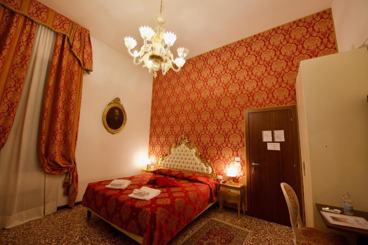Casa Dolce Hotel Veneţia Exterior foto